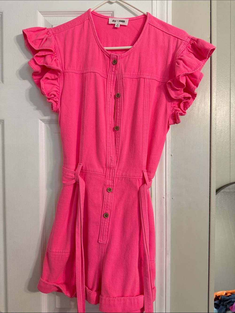 Women’s juniors' Hot Pink Ruffle Sleeve Dress Day+Moon Boutique